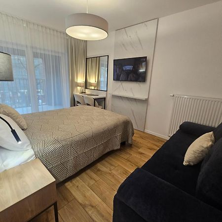 City Sense New Apartments - Main Station And City Center Вроцлав Екстериор снимка
