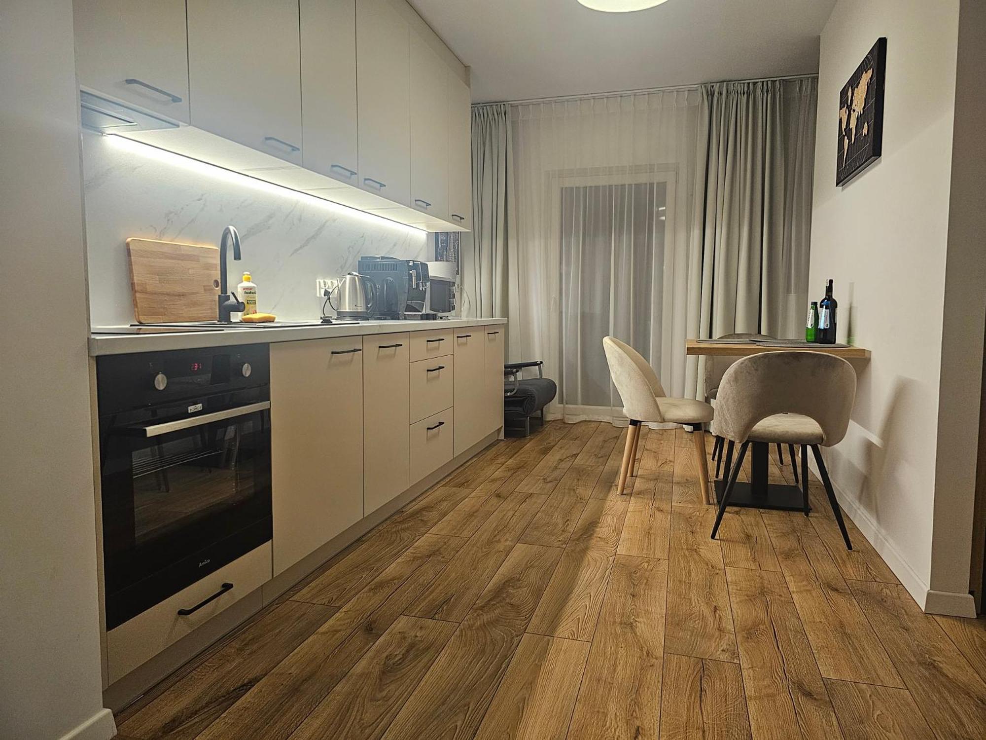 City Sense New Apartments - Main Station And City Center Вроцлав Екстериор снимка