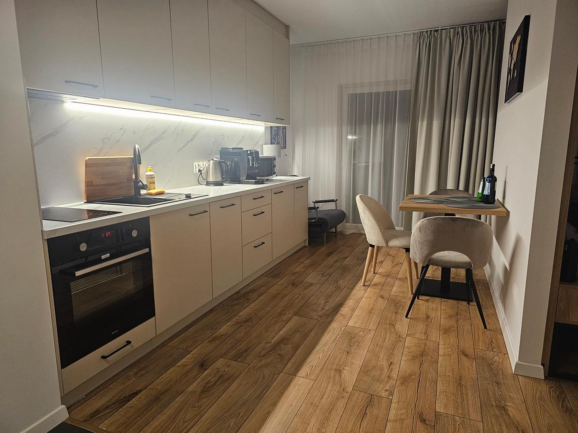 City Sense New Apartments - Main Station And City Center Вроцлав Екстериор снимка