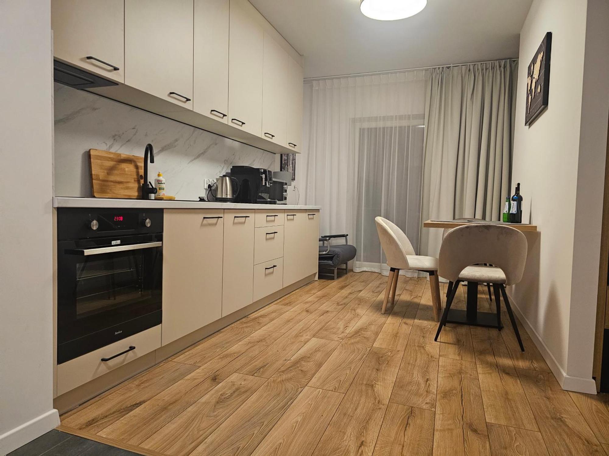 City Sense New Apartments - Main Station And City Center Вроцлав Екстериор снимка