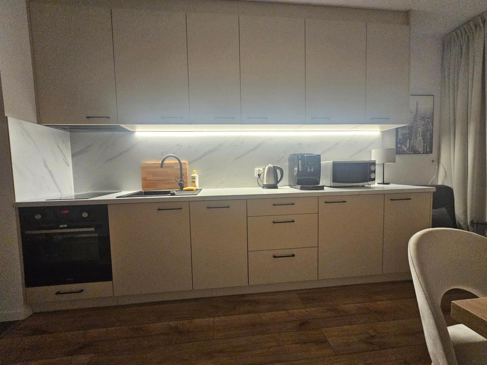 City Sense New Apartments - Main Station And City Center Вроцлав Екстериор снимка
