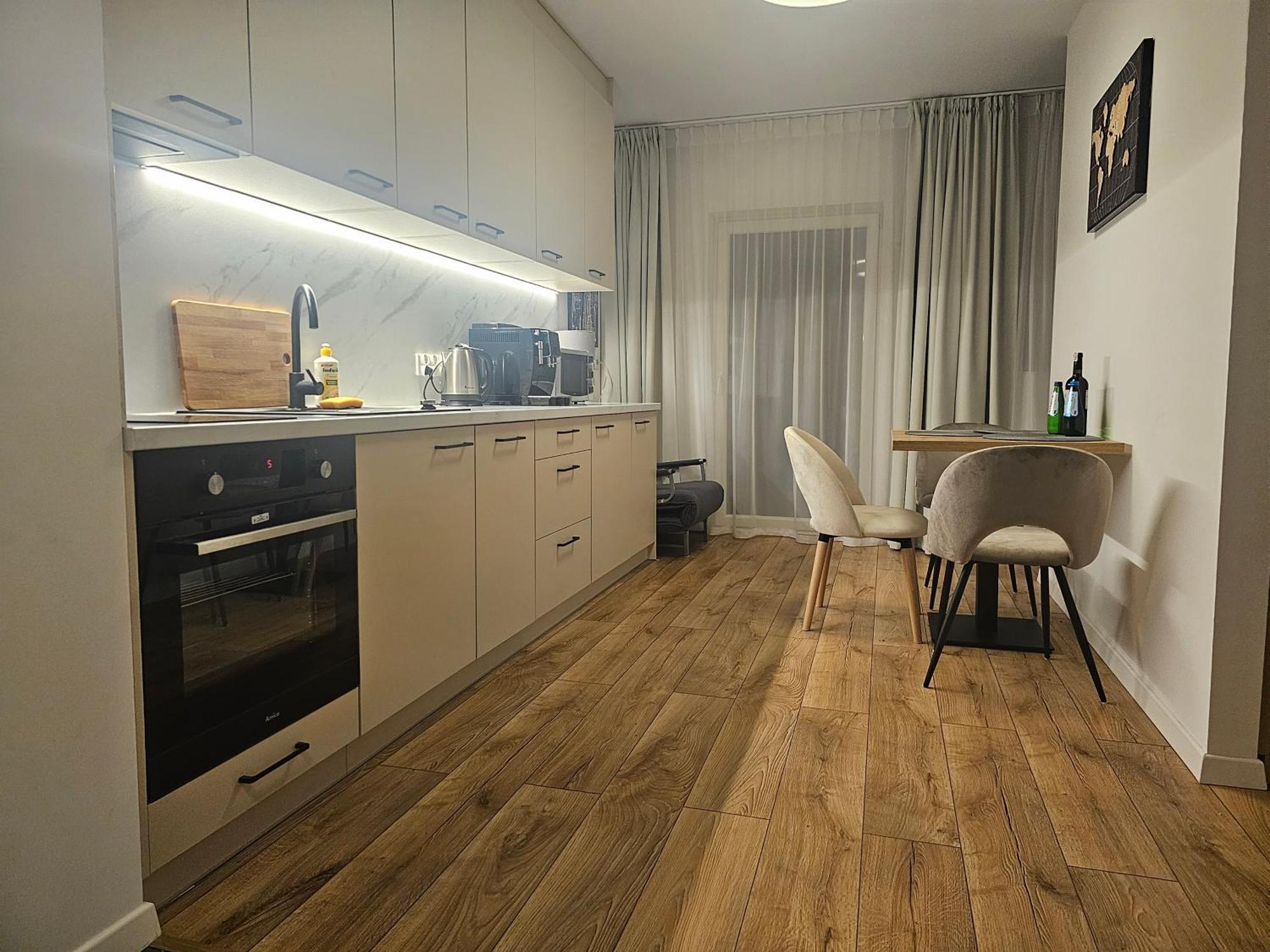 City Sense New Apartments - Main Station And City Center Вроцлав Екстериор снимка