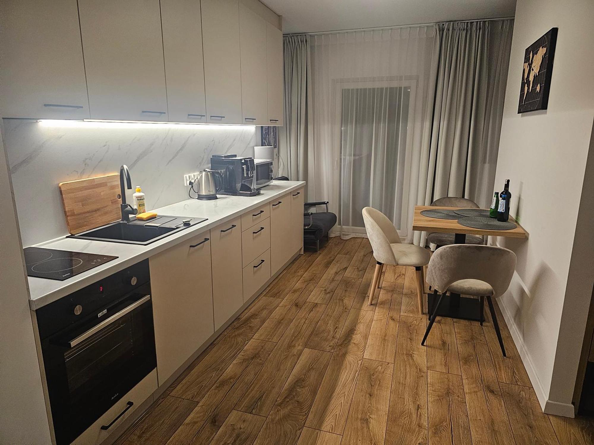 City Sense New Apartments - Main Station And City Center Вроцлав Екстериор снимка