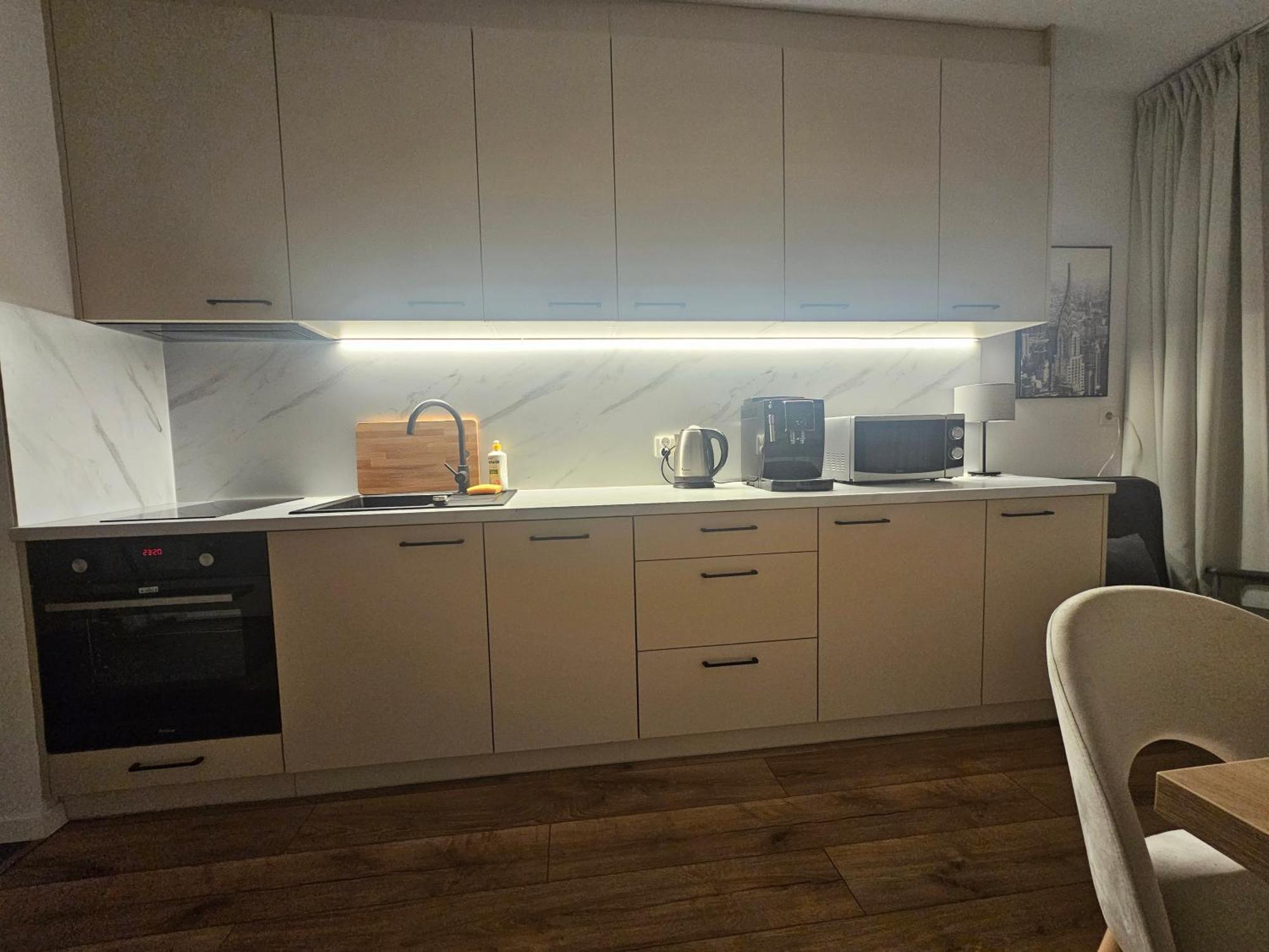 City Sense New Apartments - Main Station And City Center Вроцлав Екстериор снимка