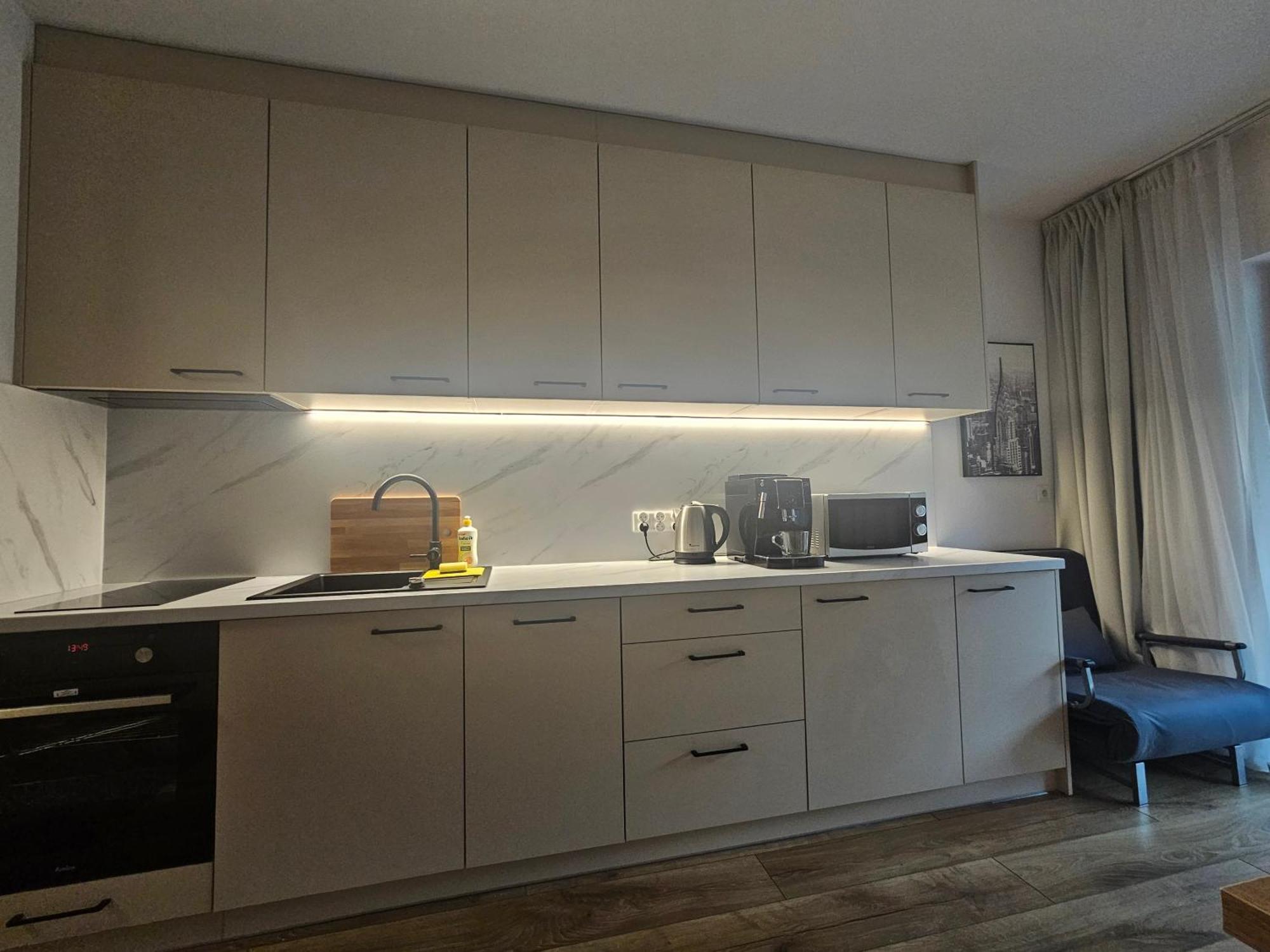 City Sense New Apartments - Main Station And City Center Вроцлав Екстериор снимка