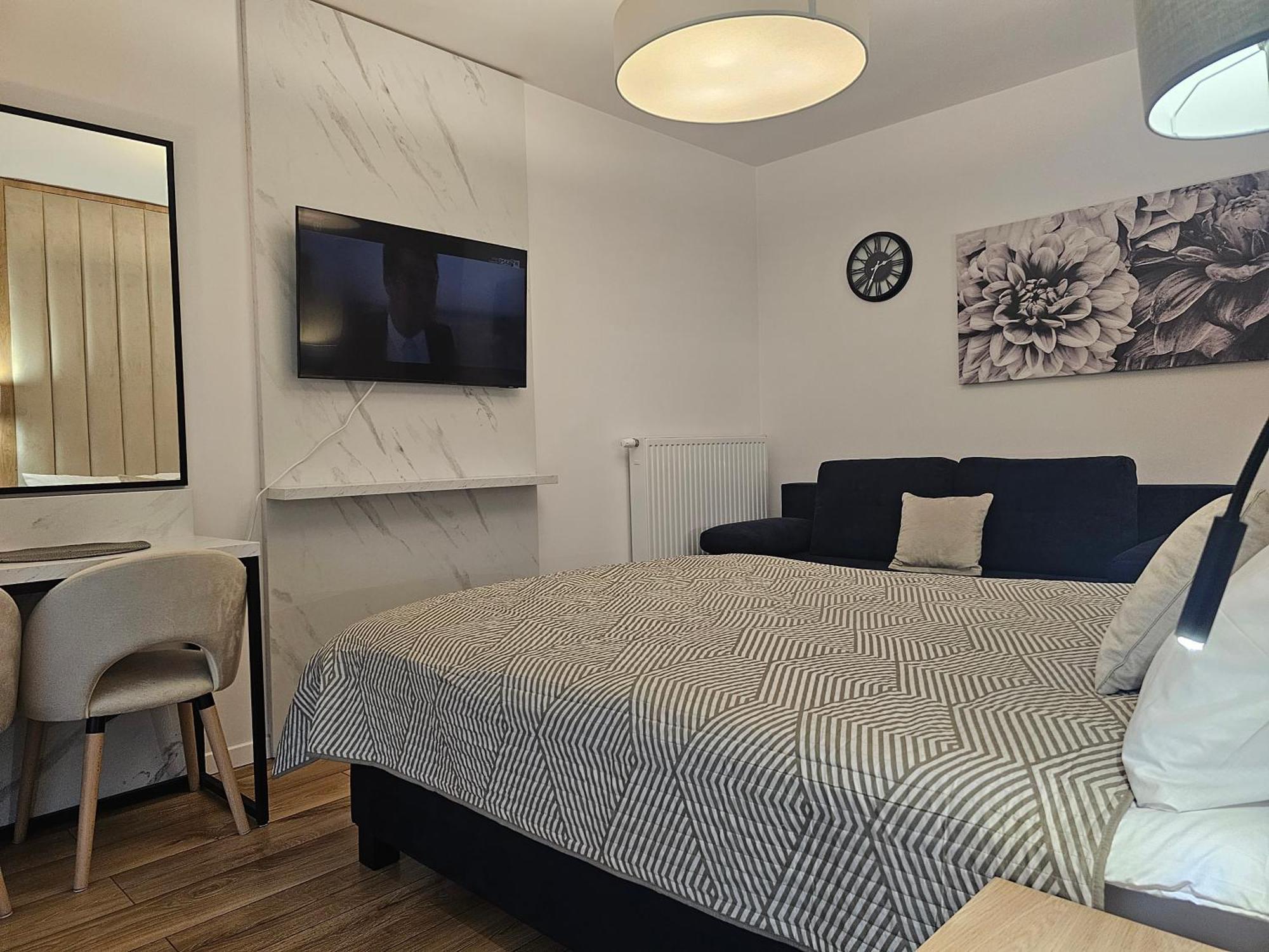 City Sense New Apartments - Main Station And City Center Вроцлав Екстериор снимка