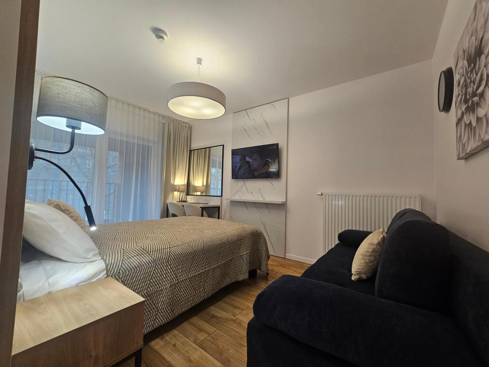 City Sense New Apartments - Main Station And City Center Вроцлав Екстериор снимка