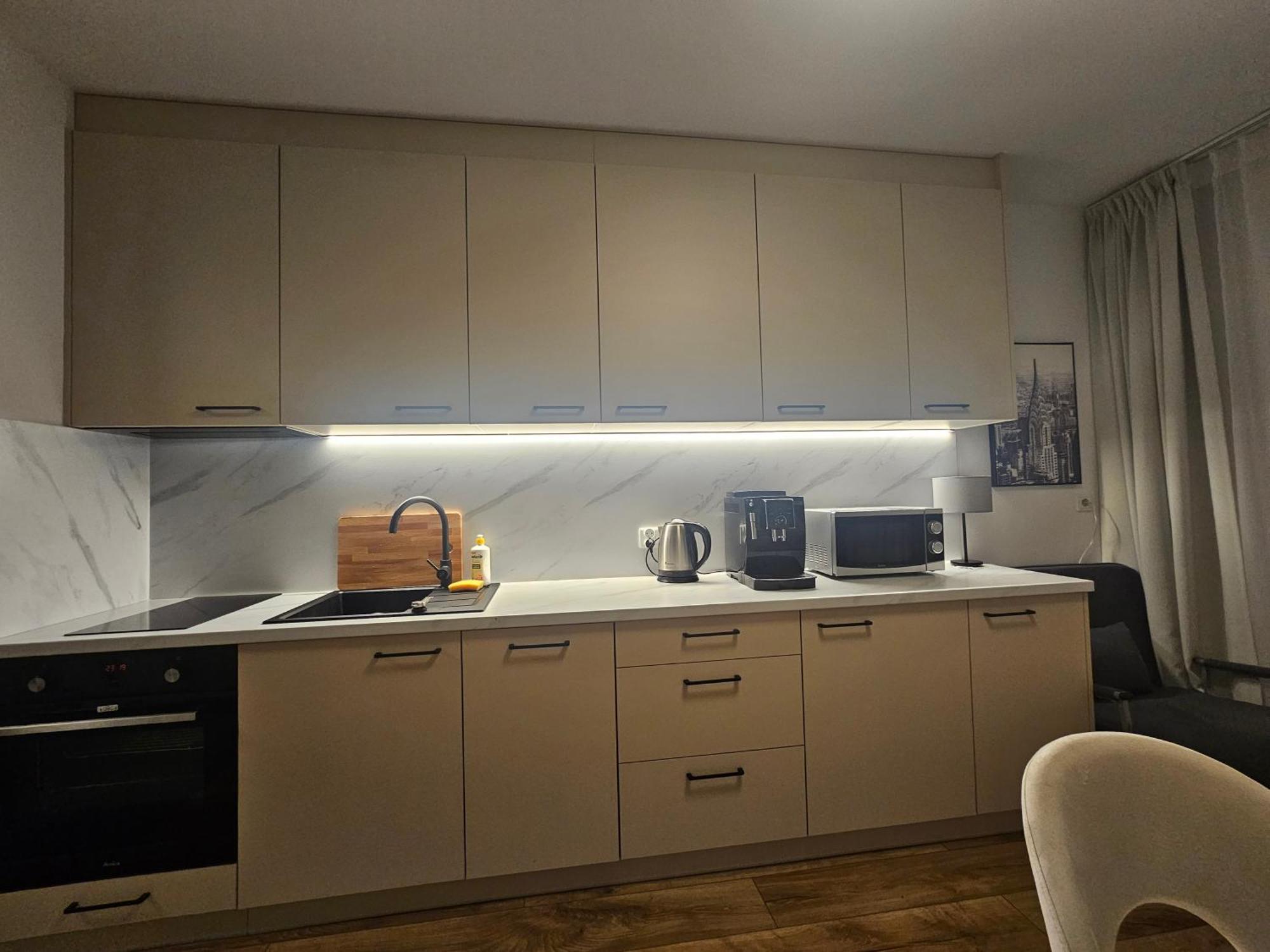 City Sense New Apartments - Main Station And City Center Вроцлав Екстериор снимка