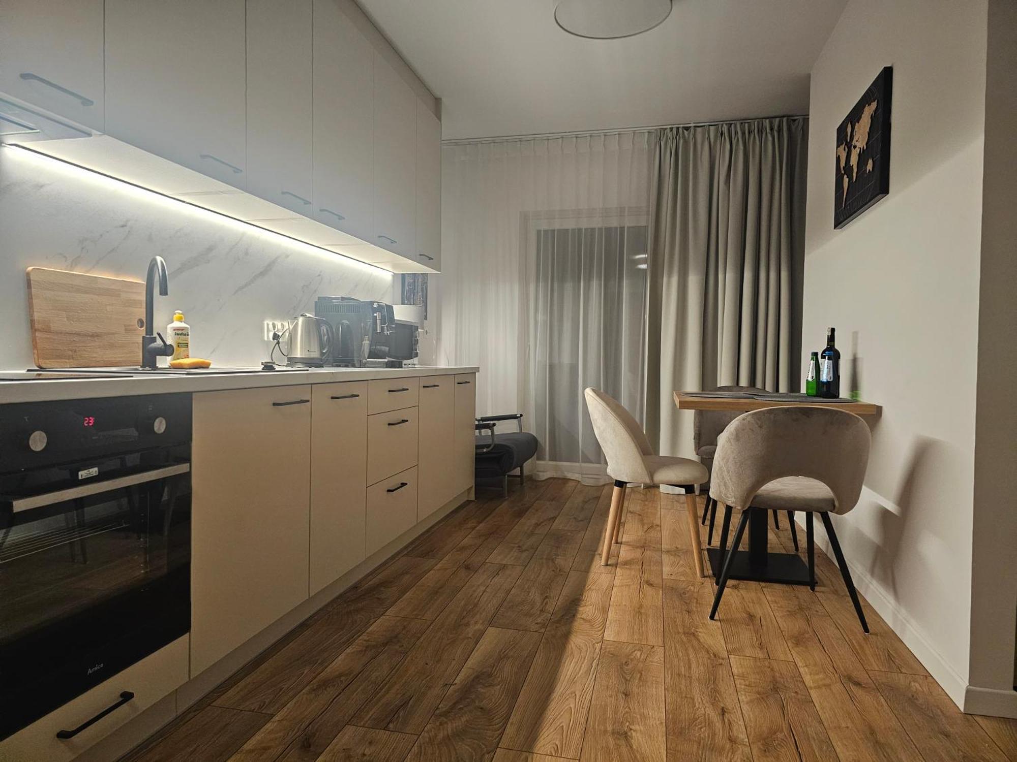 City Sense New Apartments - Main Station And City Center Вроцлав Екстериор снимка