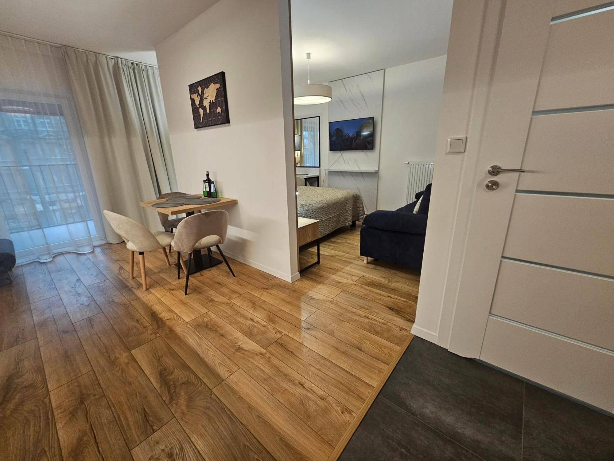 City Sense New Apartments - Main Station And City Center Вроцлав Екстериор снимка