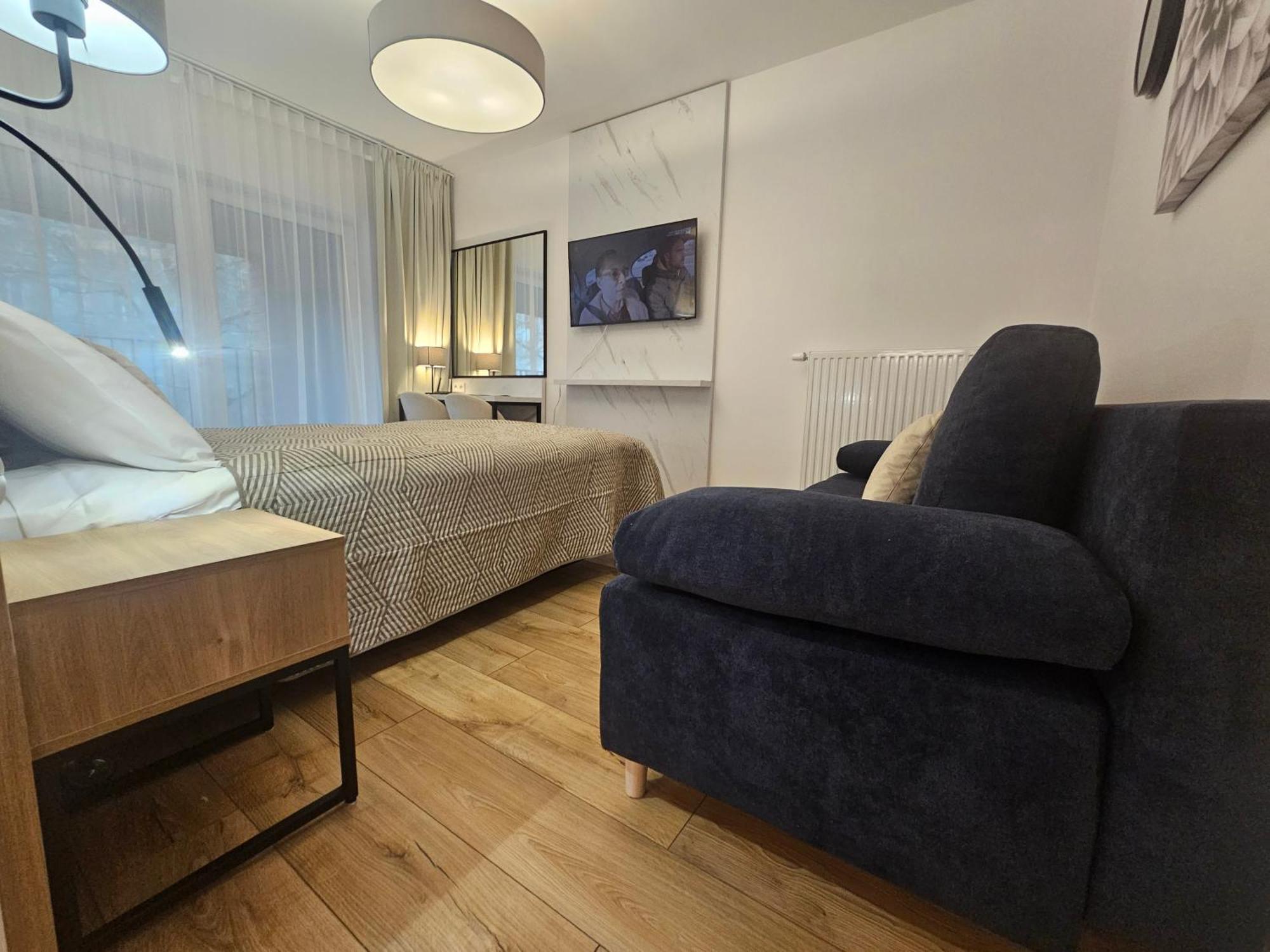 City Sense New Apartments - Main Station And City Center Вроцлав Екстериор снимка
