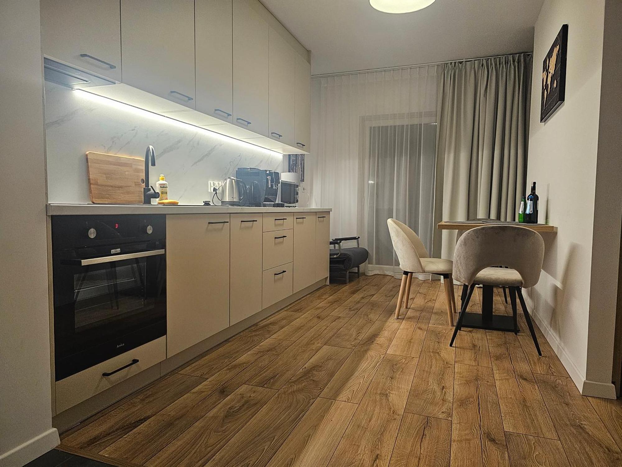 City Sense New Apartments - Main Station And City Center Вроцлав Екстериор снимка