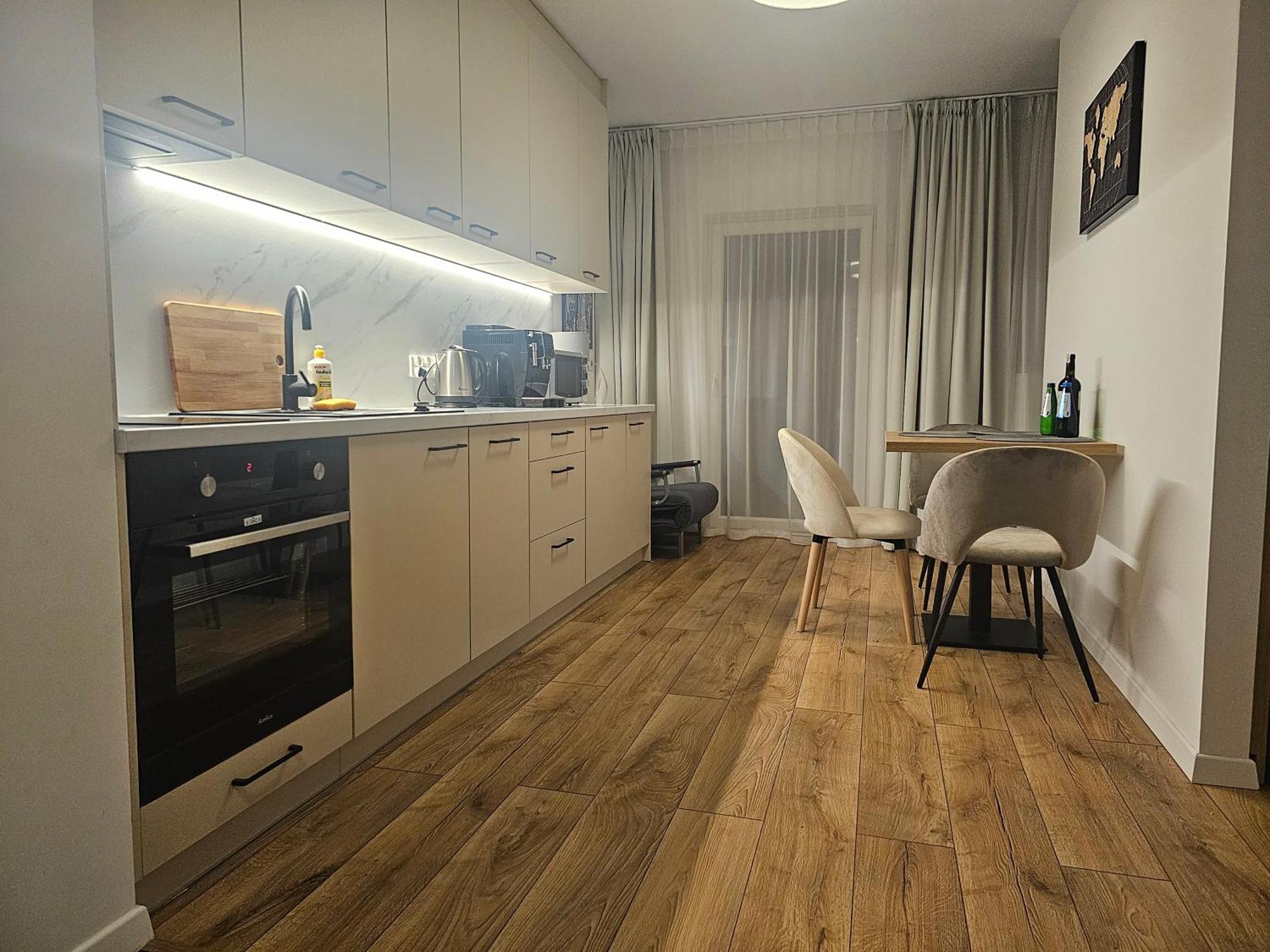 City Sense New Apartments - Main Station And City Center Вроцлав Екстериор снимка