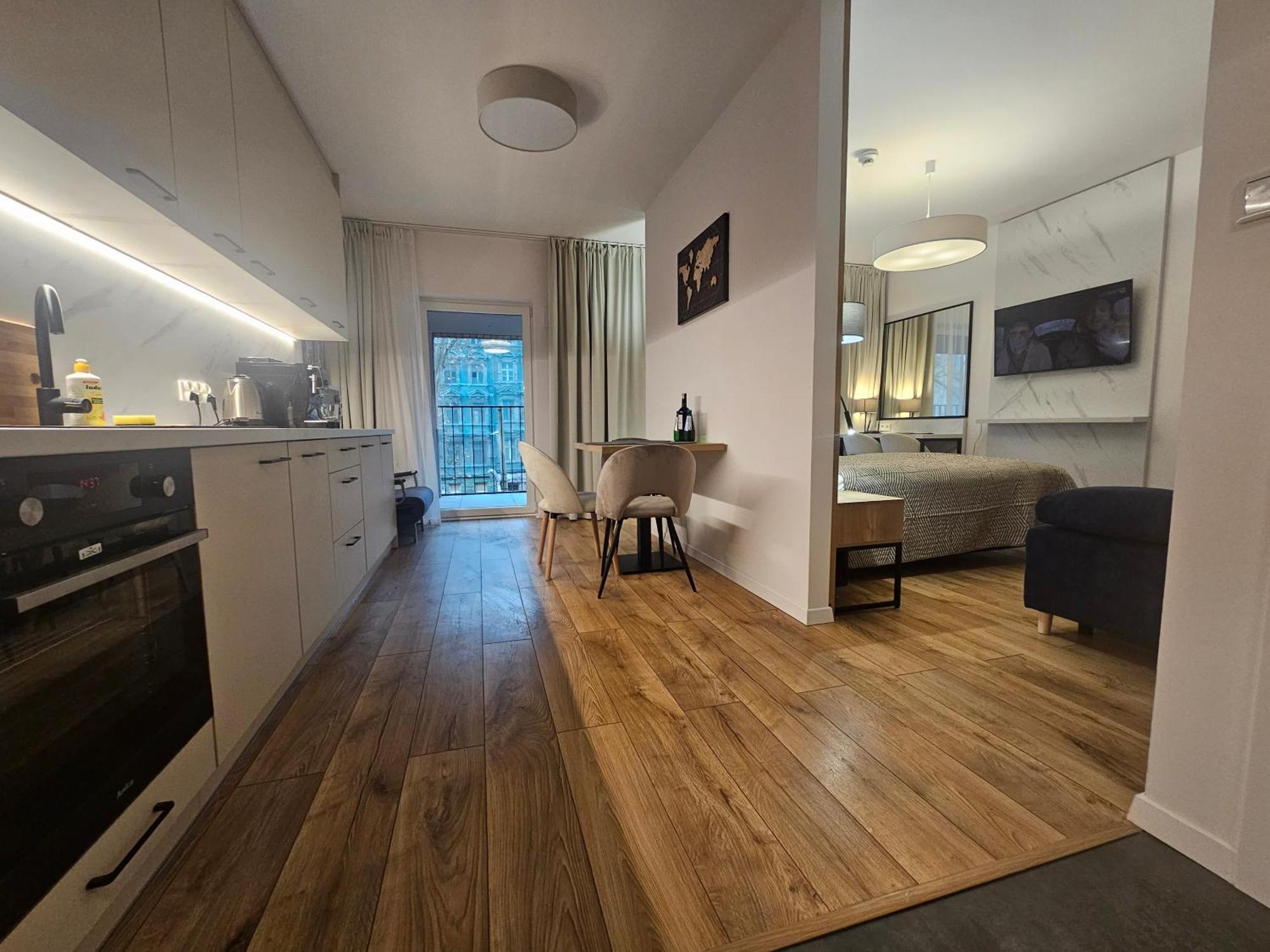 City Sense New Apartments - Main Station And City Center Вроцлав Екстериор снимка